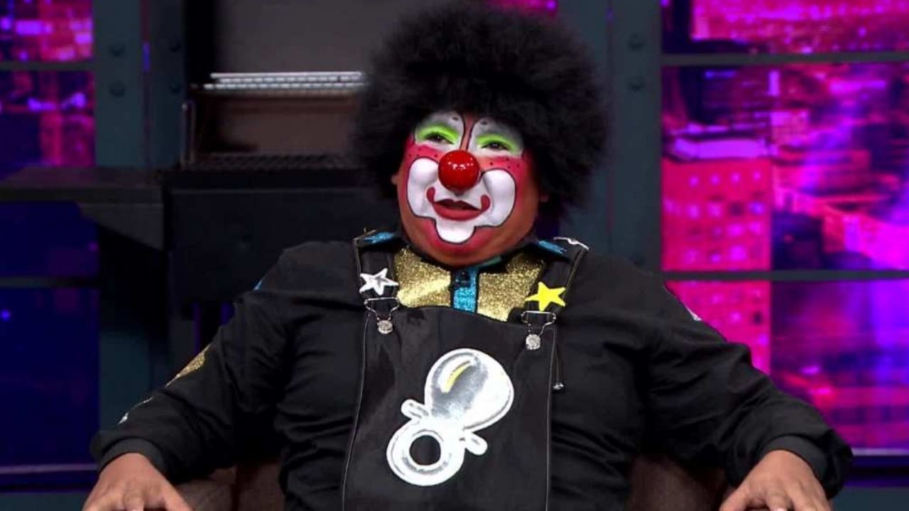 Exconductor de Televisa relata el doloroso momento en que su madre lo abandonó a los 6 años