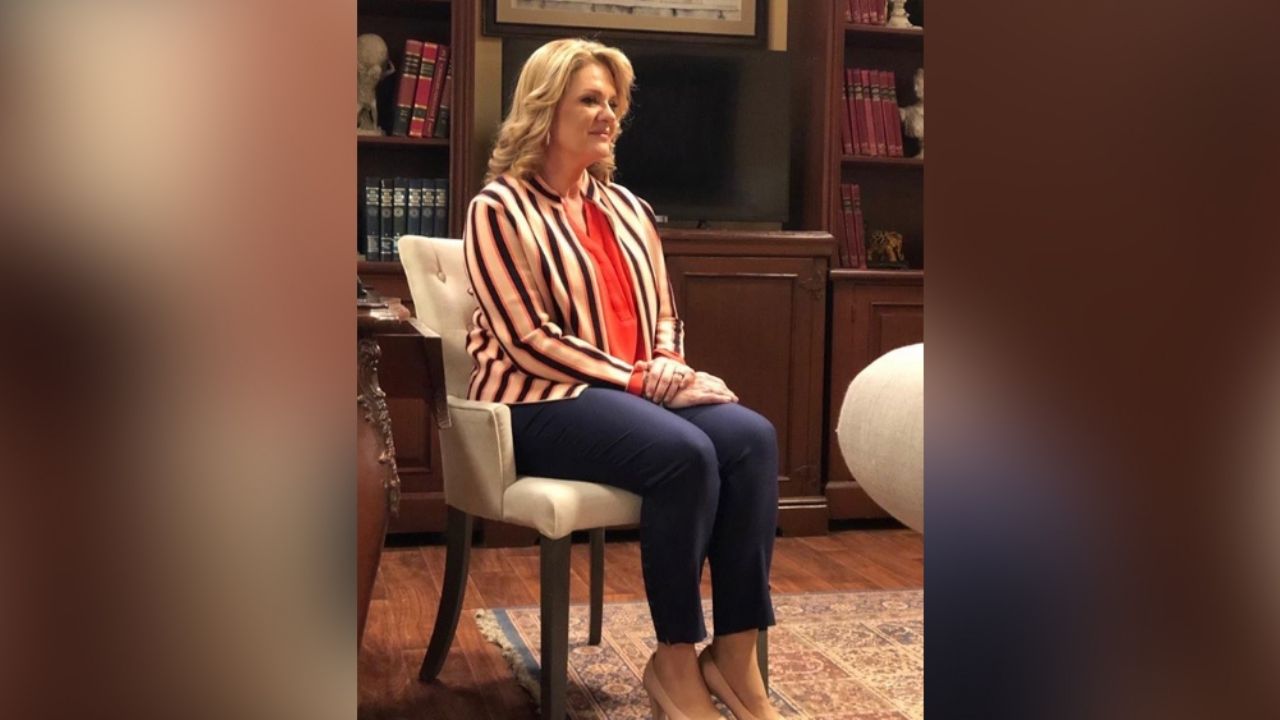 Érika Buenfil conquista a todo Instagram en precioso vestido negro: “La reina”
