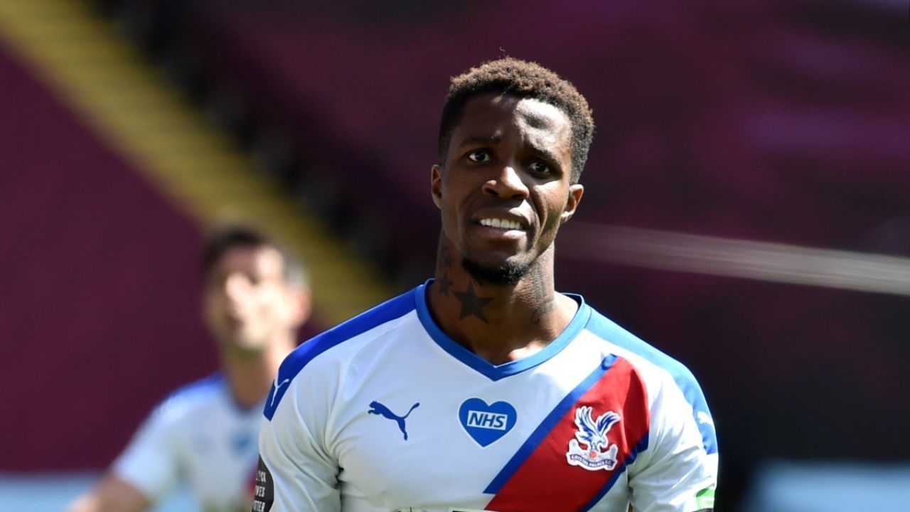 Niño de 12 años es arrestado por insultos racistas y amenazas contra el delantero Wilfried Zaha