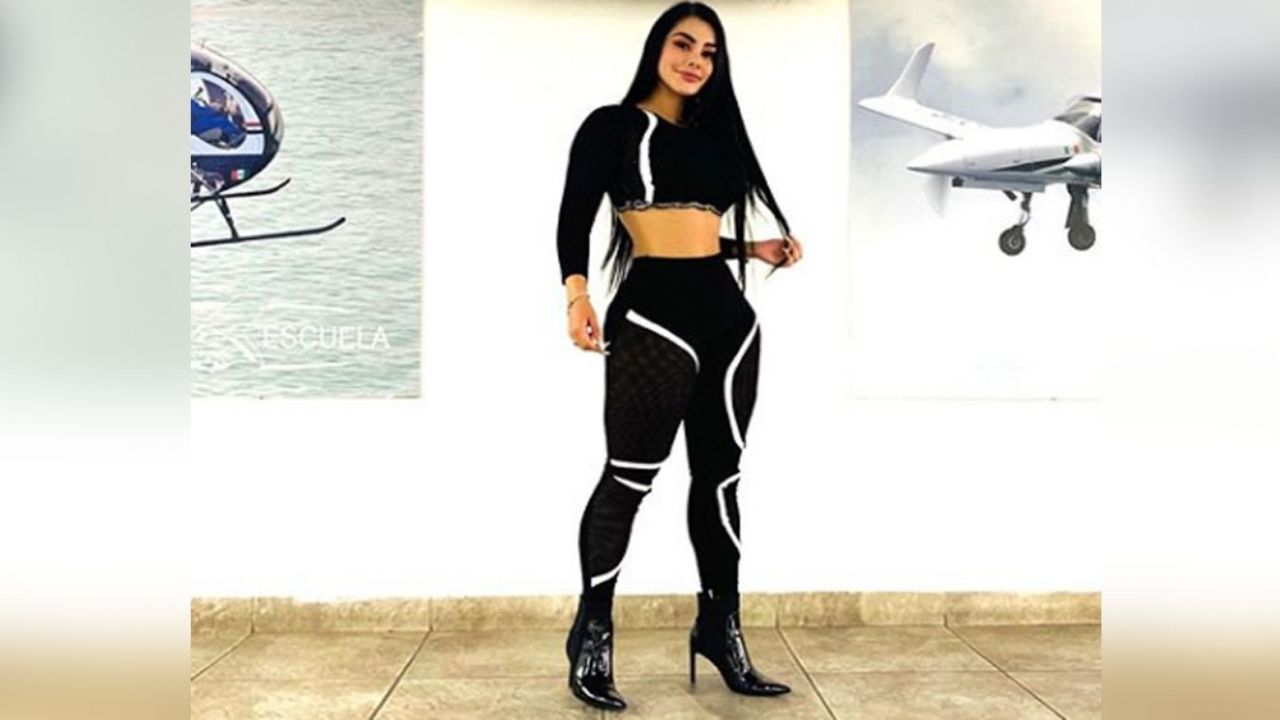 Michelle Díaz es criticada por “parecer rana” al posar a la orilla de la piscina