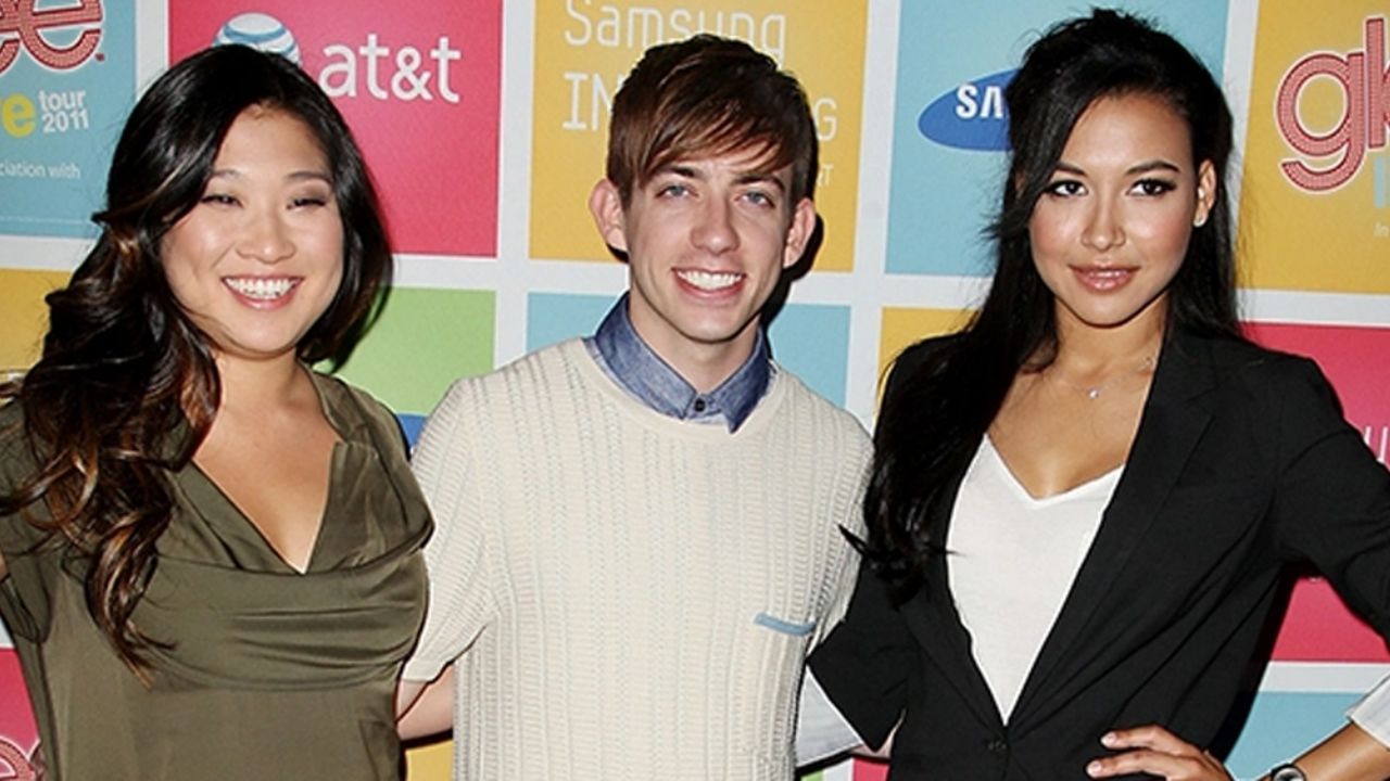 Elenco de ‘Glee’ se reúne en el lago Piru para rendir homenaje a Naya Rivera