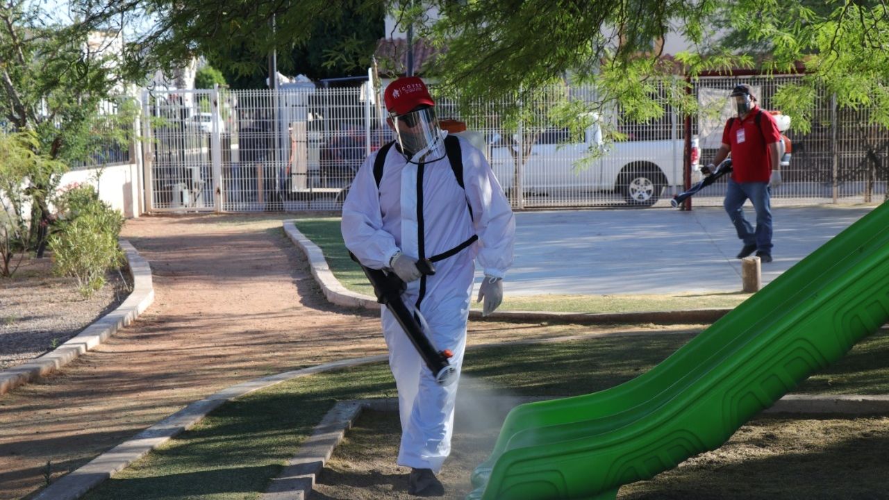 El Coves sigue sanitizando colonias para prevención de contagios de Covid-19