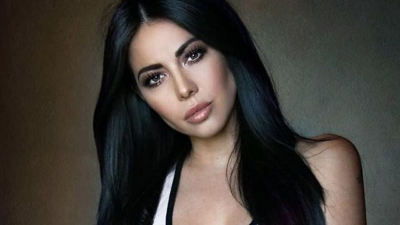 Jimena Sánchez roba suspiros al dar un avance de los temas que hablará en Fox Sports