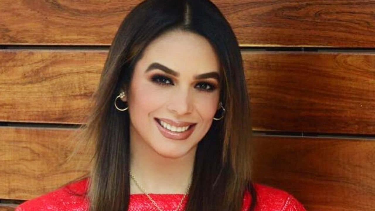 VIDEO: Bibi Gaytán comparte con sus fans su rutina de ejercicios personal