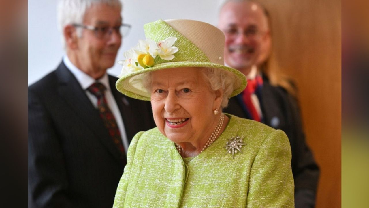 Temen lo peor para la Reina Isabel II: “Se siente sola y quiere animarla”