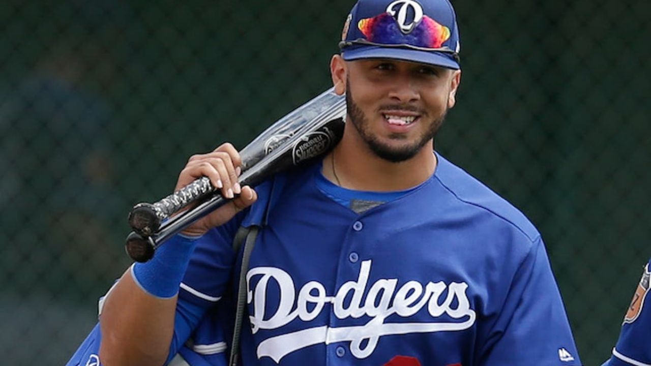 Edwin Río se abre paso con el equipo de los Dodgers a ‘palo limpio’