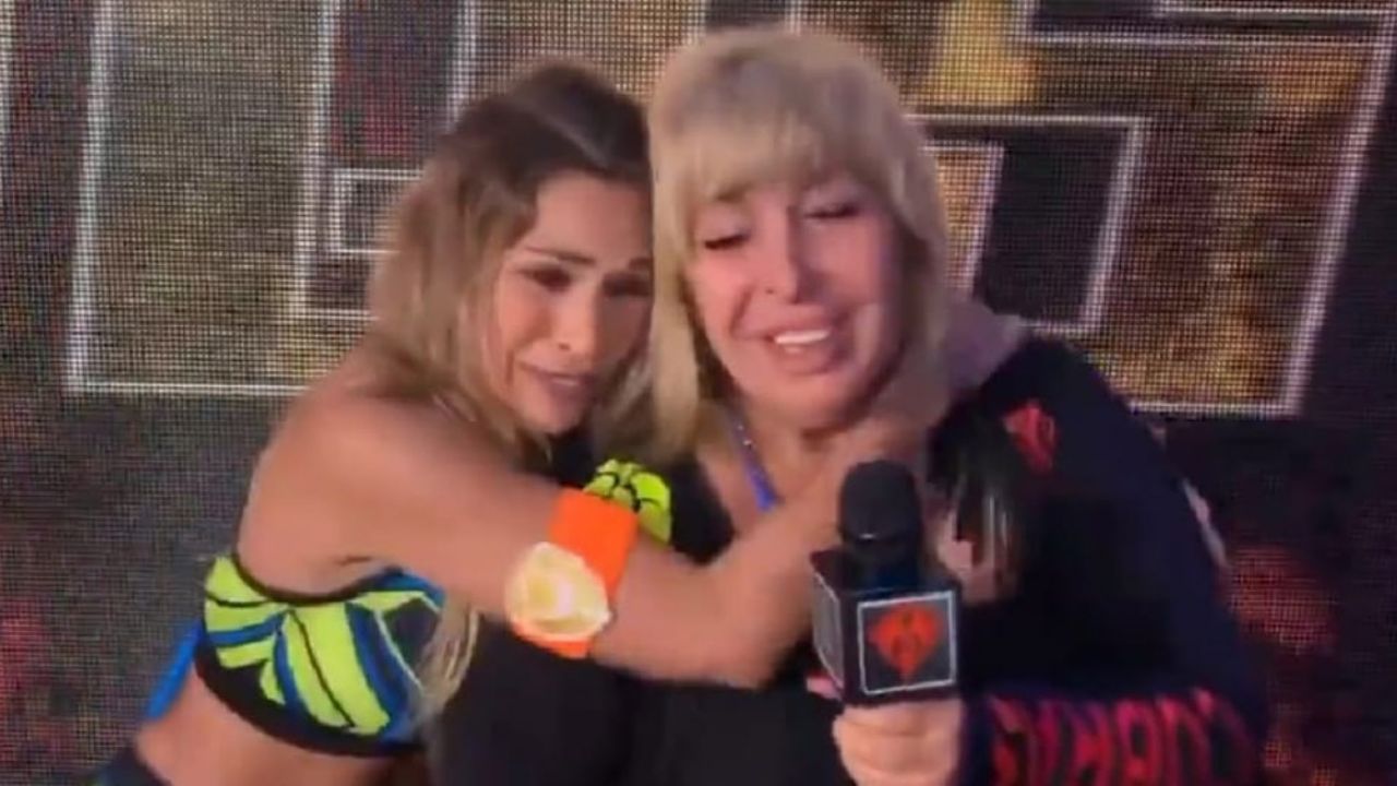 Exintegrante de ‘VLA’ hace llorar a productora de ‘Hoy’ tras ser despedida de Televisa