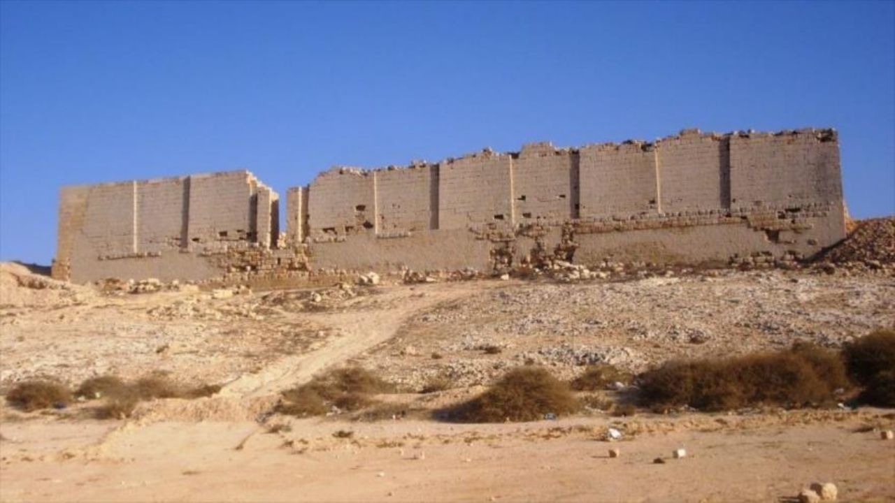 El insólito hallazgo de dos momias cubiertas de oro indicarían dónde está la tumba de Cleopatra