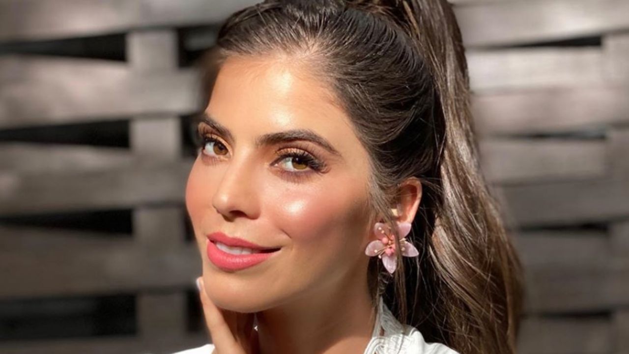 Esmeralda Ugalde, hermana de Ana Bárbara, disfruta del verano desde Cancún