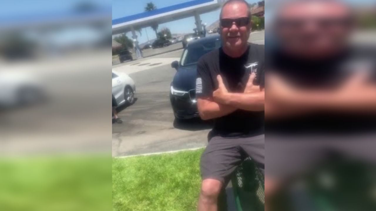 VIDEO: Vendedor de frutas hispano es acosado por una pareja en California