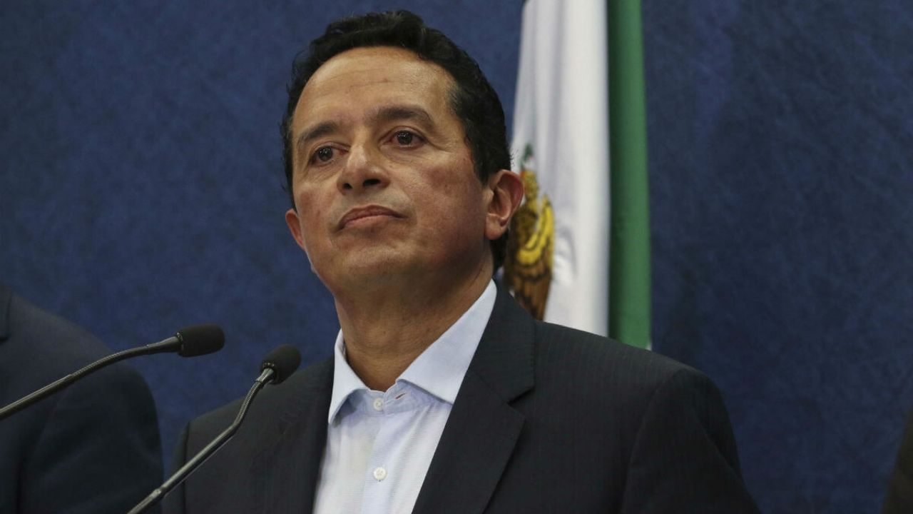 Carlos González, gobernador de Quintana Roo, da positivo a prueba de Covid-19