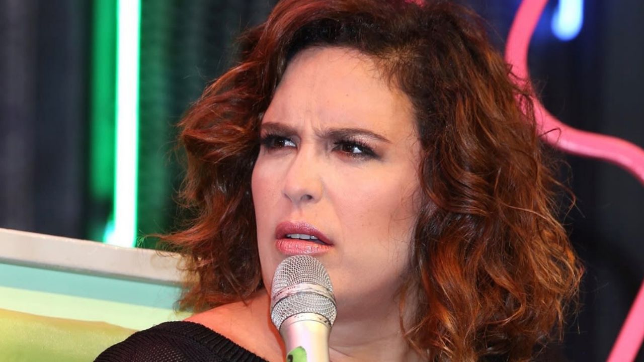 Tras supuesto veto en Televisa, Angélica Vale reaparece y da angustiante noticia