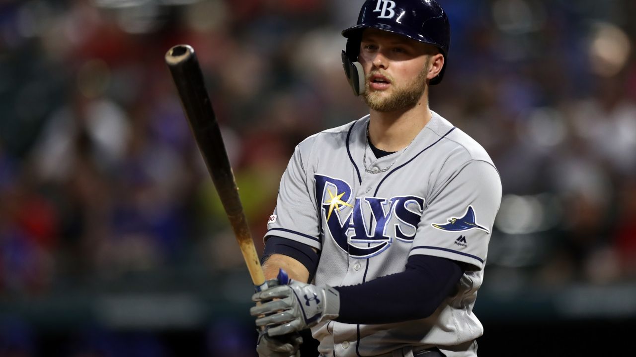 Las Grandes Ligas revela 5 peloteros más positivos al Covid-19