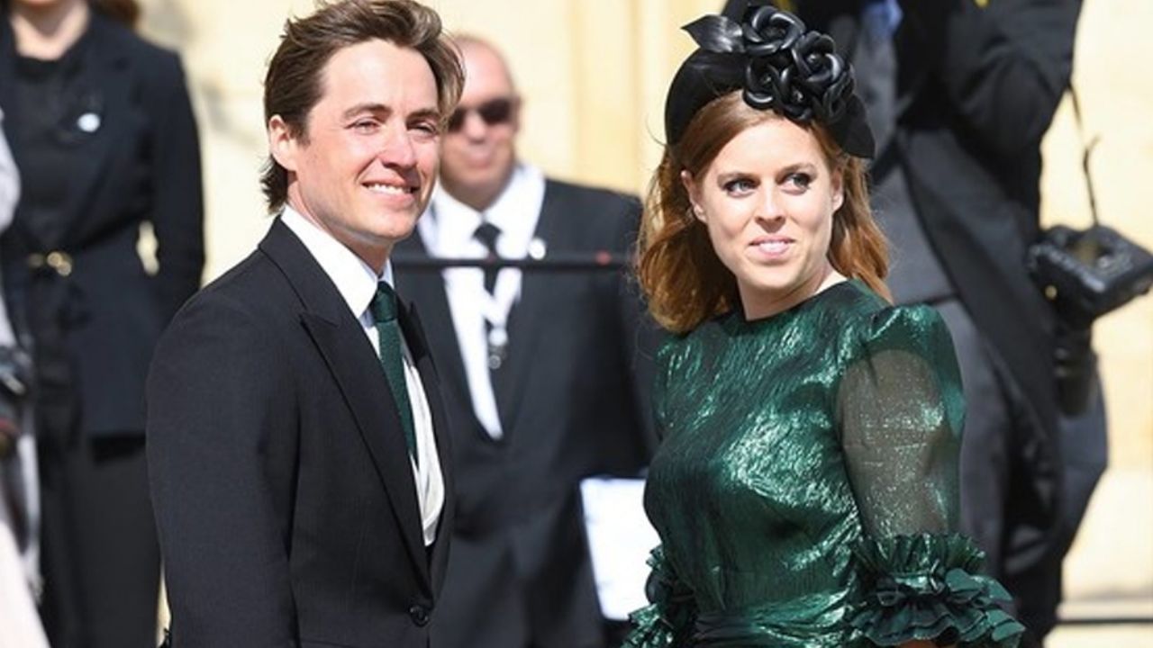 Nieta de la Reina Isabel II se casa en secreto en plena contingencia social