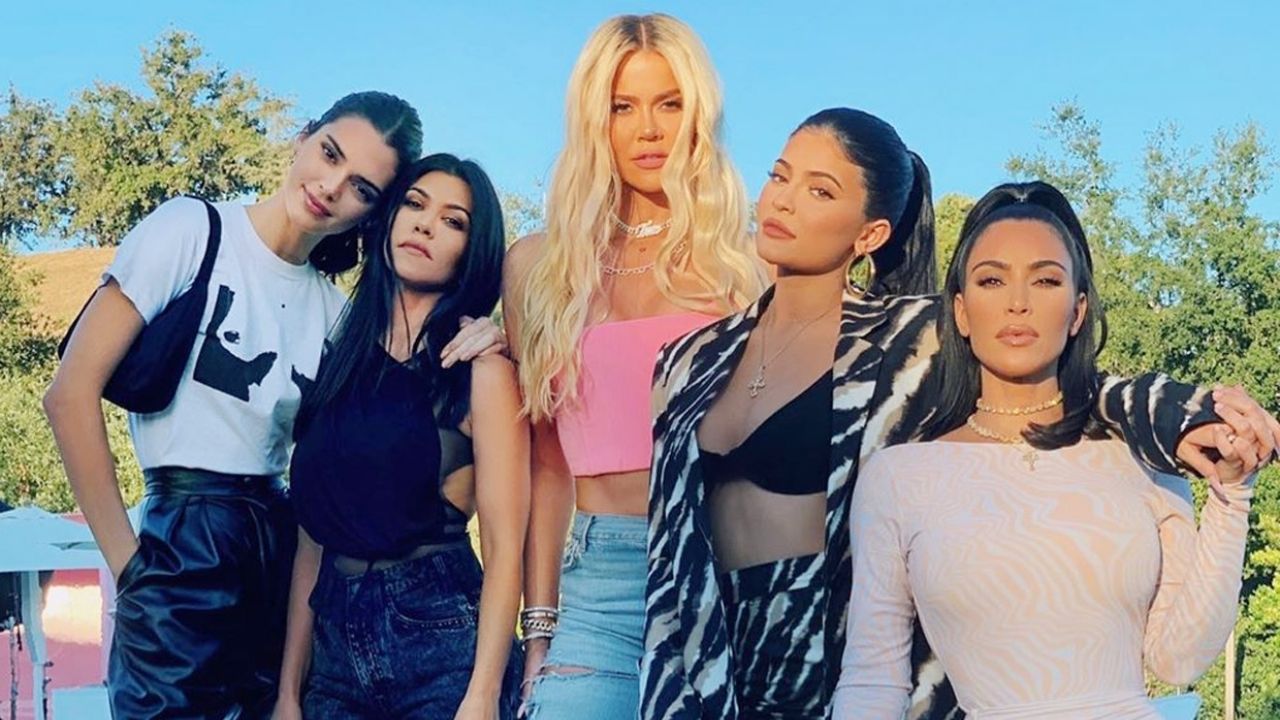 ¿Cantantes? Las hermanas Kardashian buscarían lanzar su álbum musical en 2021
