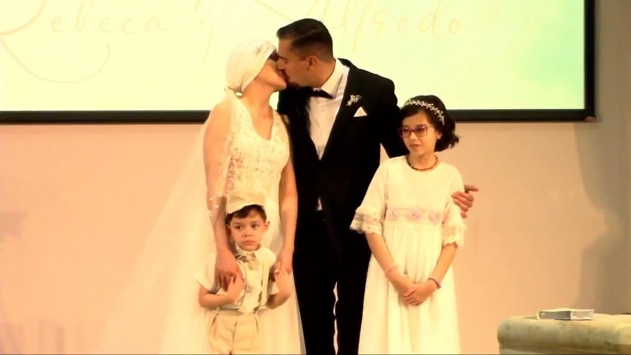 La boda del año, se casa Rebeca Godoy y la transmite en redes sociales