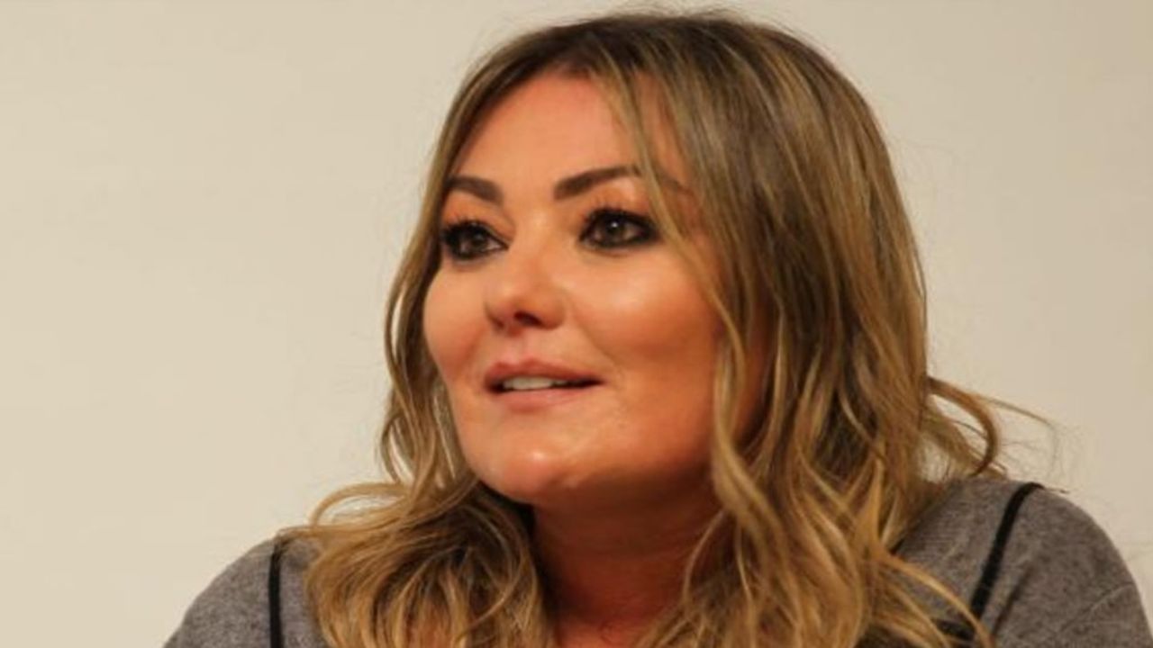 Amaia Montero estalla ante cuestionamientos de fans y revelas cuántas cirugías se ha hecho