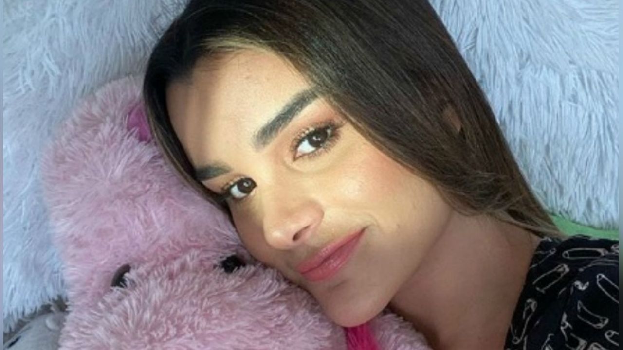 Tras dar positivo a Covid-19, conductora de Univision da nostálgico mensaje