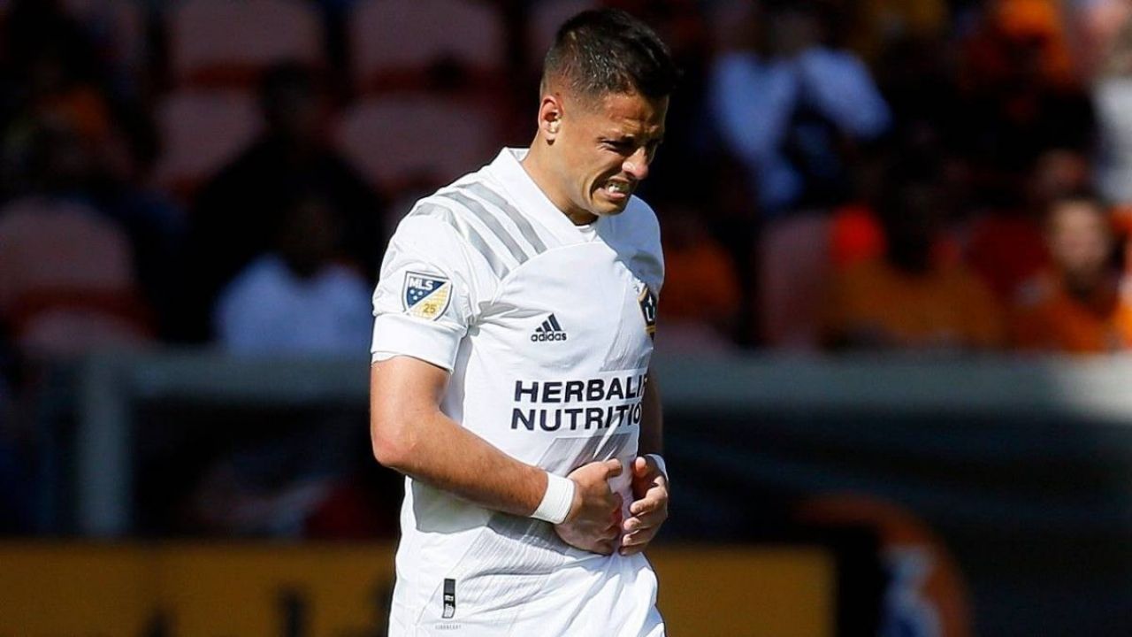 ‘Chicharito’ Hernández abandona al Galaxy en el torneo de la MLS por lesión