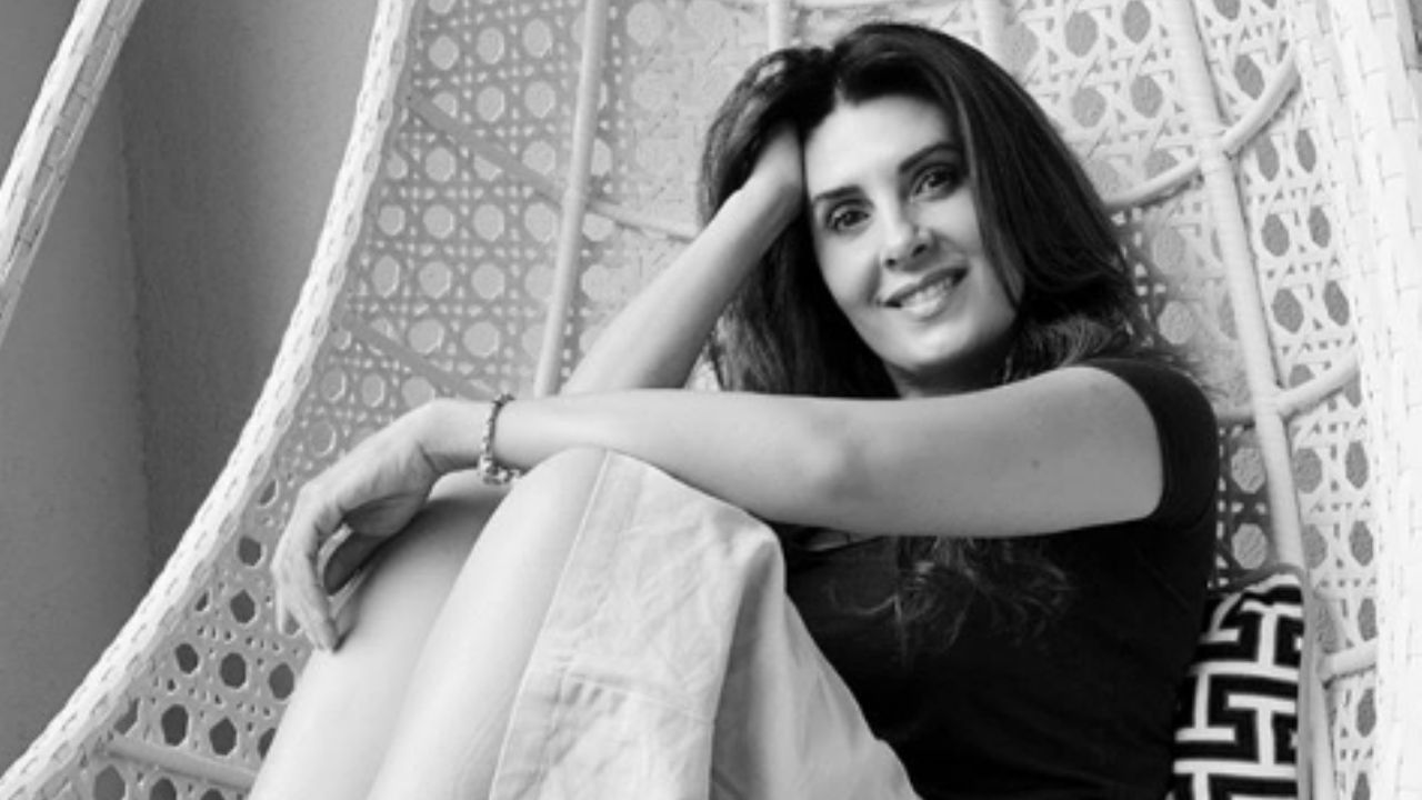 Mayrín Villanueva alerta a fans sobre hackeo de su página de Facebook y fraude