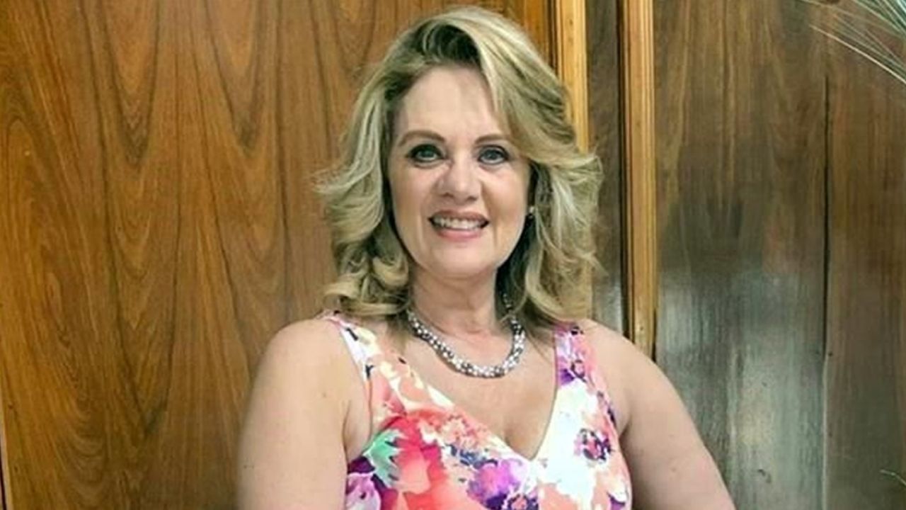 VIDEO: Érika Buenfil se escapa a Acapulco y disfruta del calor con paseo en yate