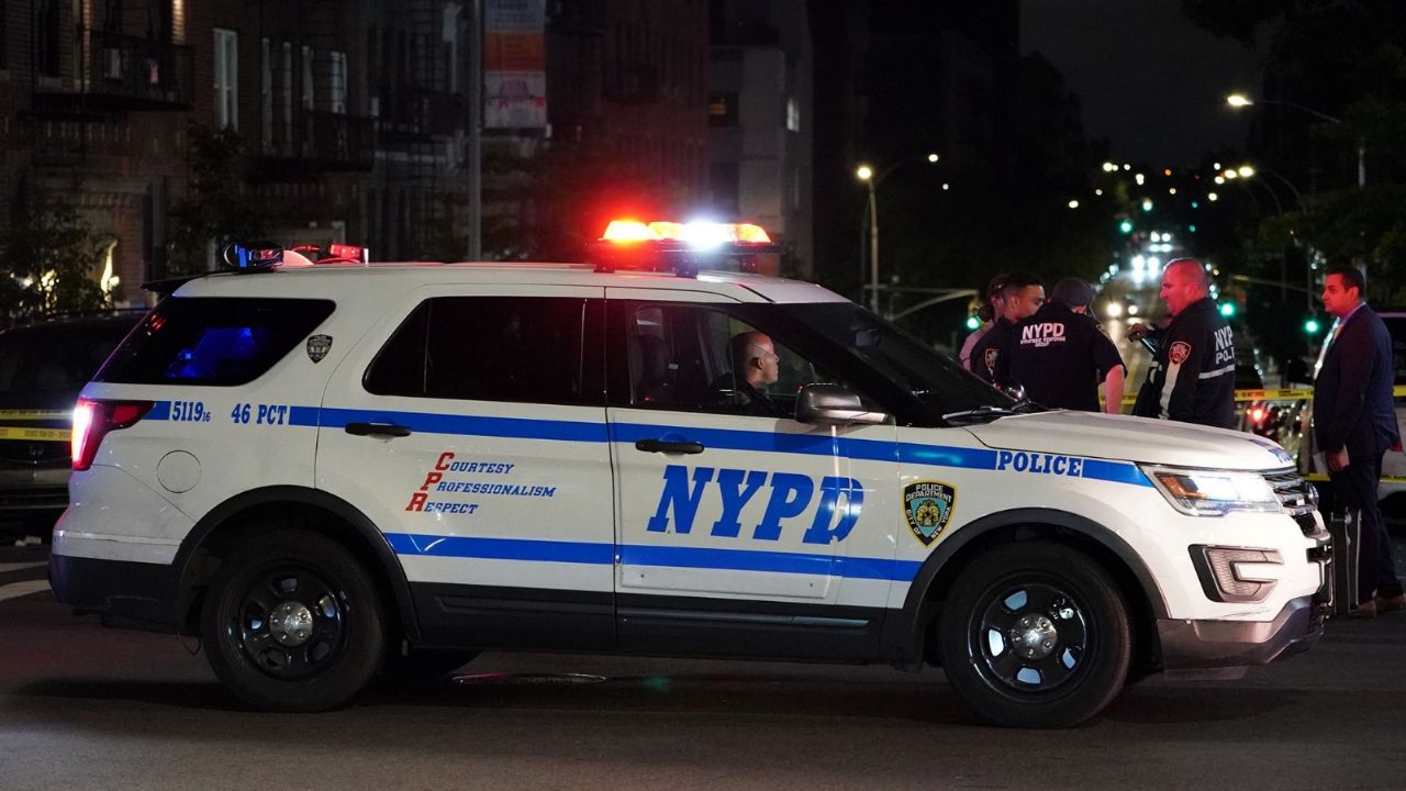 Mujer pide a hombre que deje de lanzar fuegos artificiales y termina asesinada