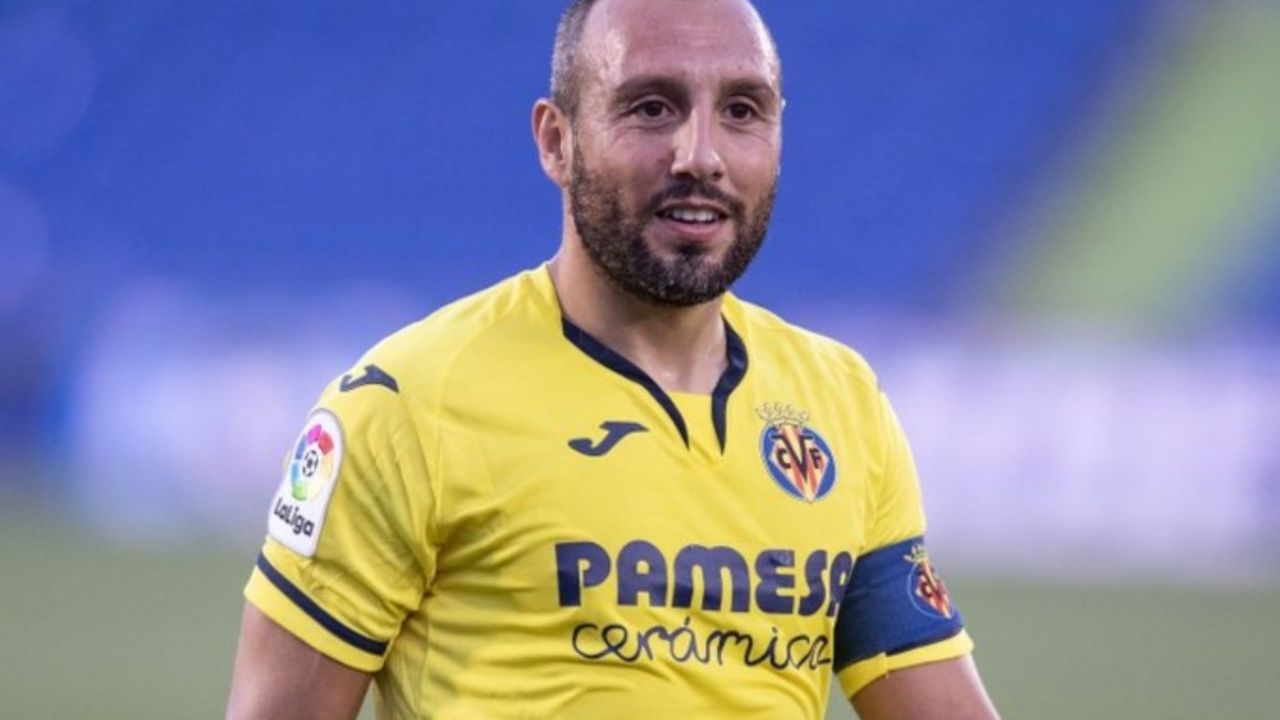 Santi Cazorla se unirá a Xavi Hernández luego de haber fichado por el Al-Saad