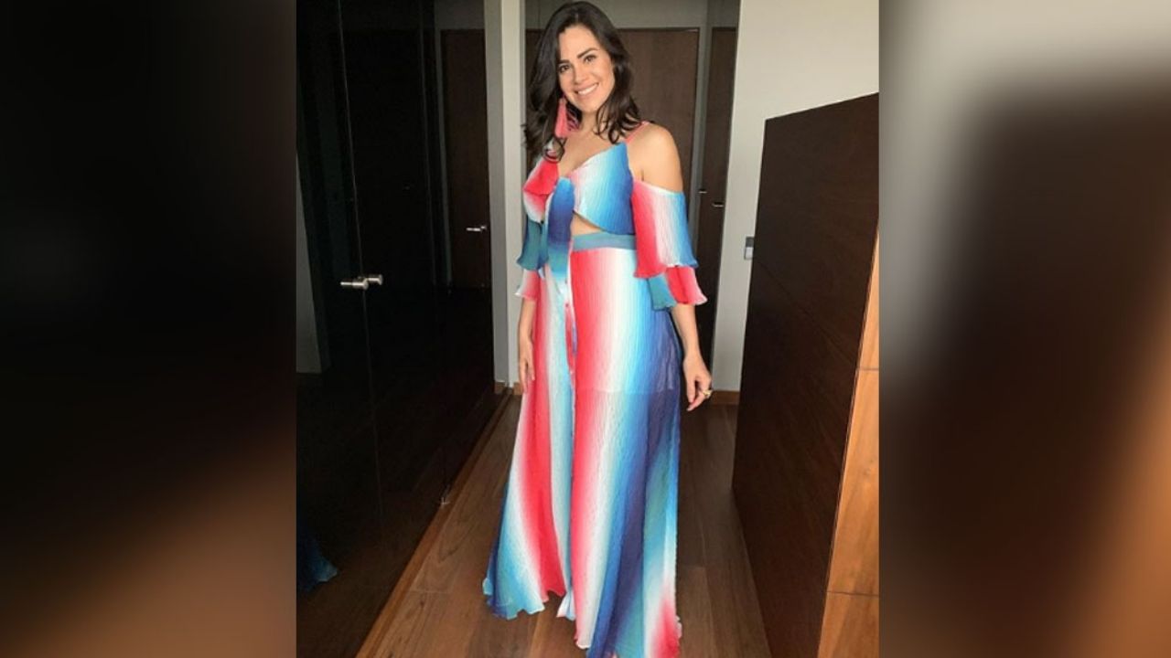 Luz Elena González despistaría sus kilos de más en holgado vestido