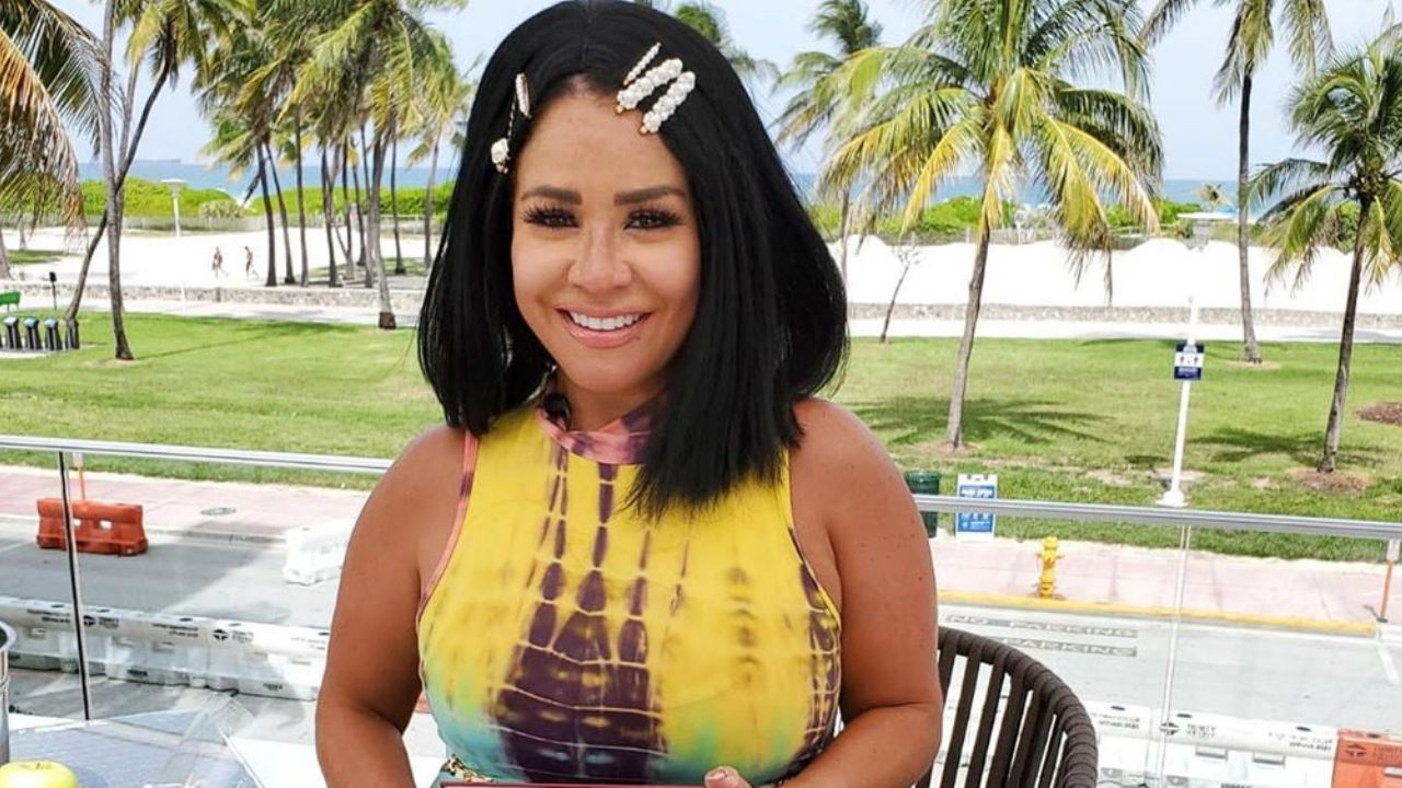 Carolina Sandoval maquilla a su hija menor y genera opiniones divididas en TikTok
