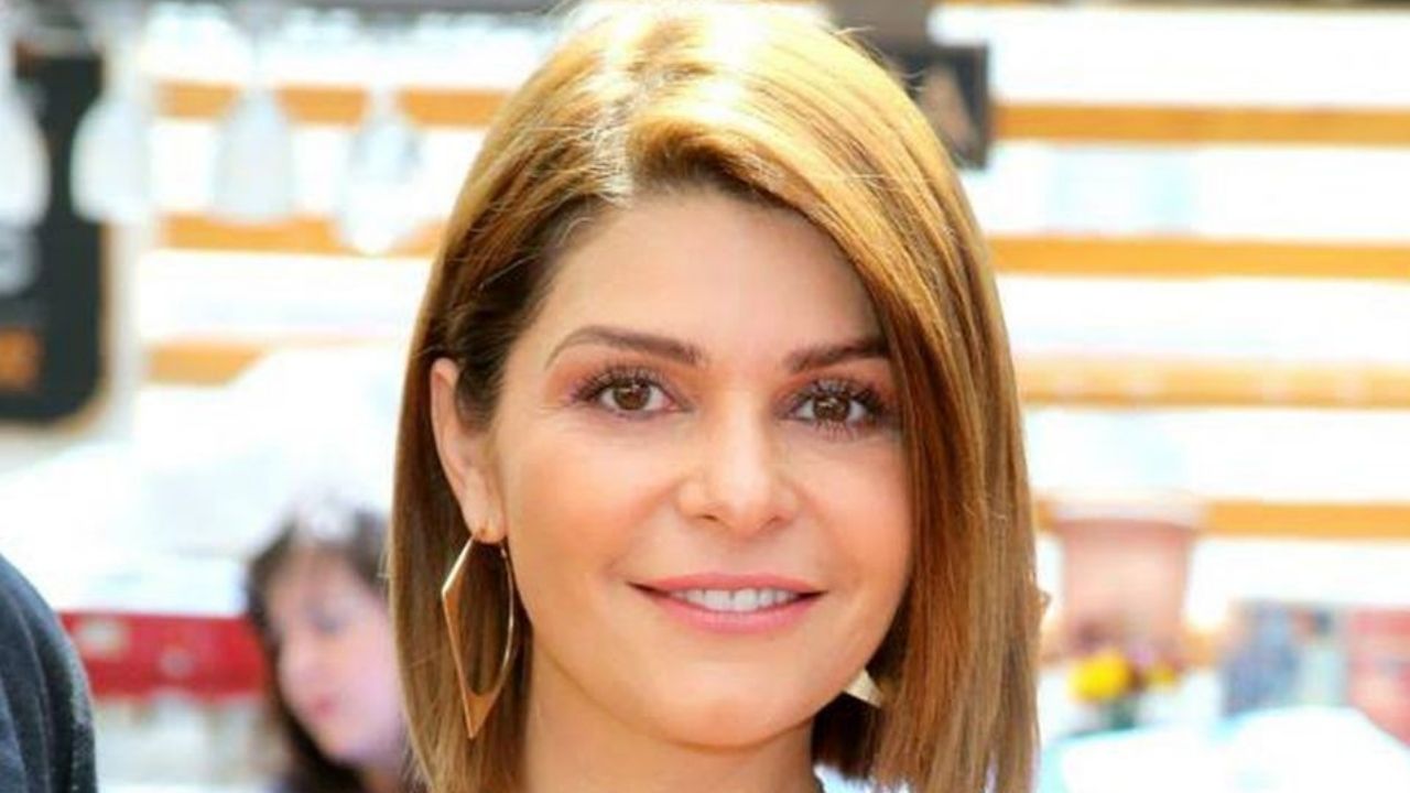 Itatí Cantoral comparte con sus fans su nuevo y novedoso ‘look’ durante la contingencia