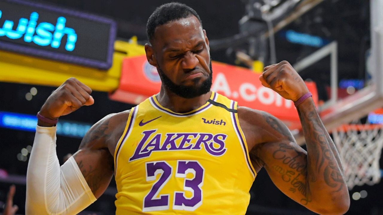 LeBron James: La estrella de la NBA sorprende con impactante físico a sus 35 años