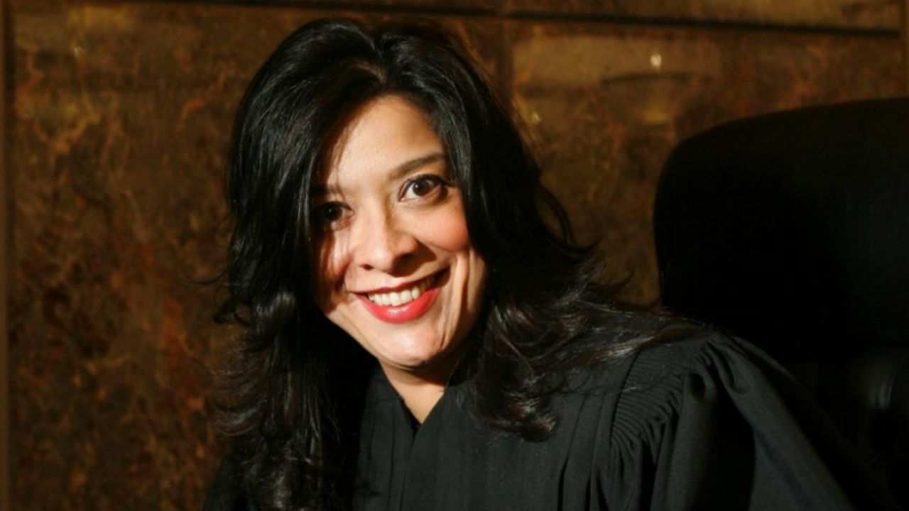 Asesinan a hijo de la juez Esther Salas, encargada de investigar las cuentas de Jeffrey Epstein