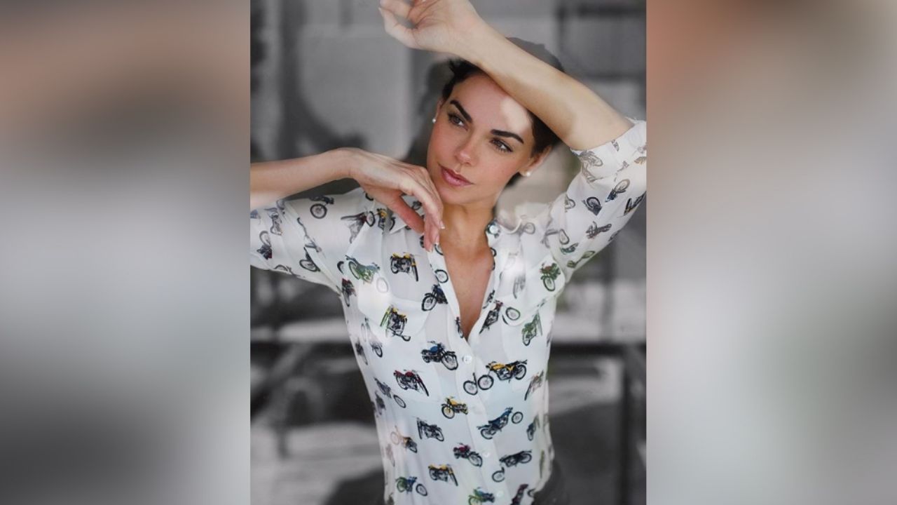 ¿Se queda en Televisa? Livia Brito hace vibrar foro de ‘Médicos’ al bailar