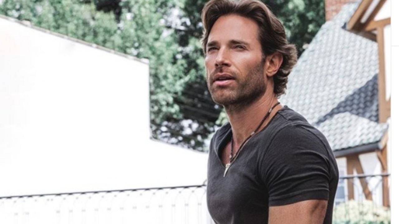 Famoso actor de Televisa estalla contra Sebastián Rulli y le propina brutal “golpiza” en público