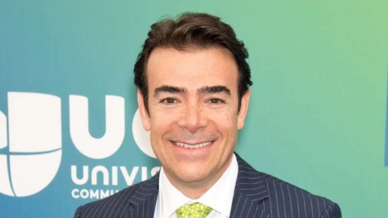 FOTO: ¡Irreconocible! Actor de Televisa sale del hospital tras casi morir por Covid-19