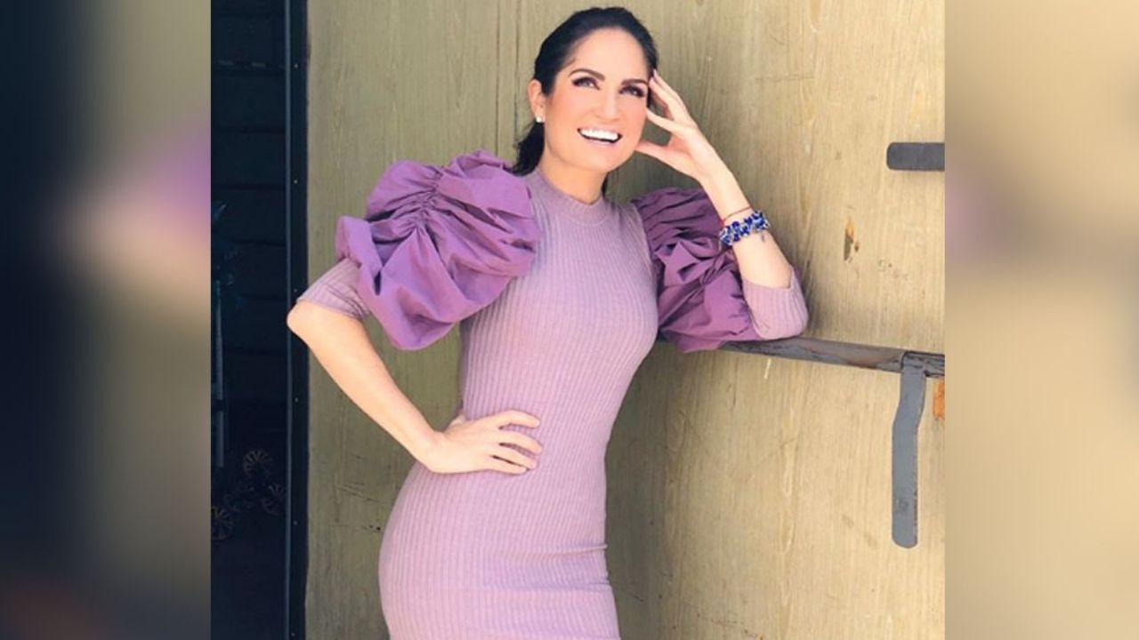 Despeinada, Joanna Vega-Biestro hace suspirar a la audiencia de ‘Sale el Sol’