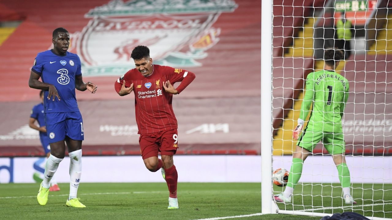 Liverpool vence por goleada al Chelsea, antes de alzar trofeo de la Premier