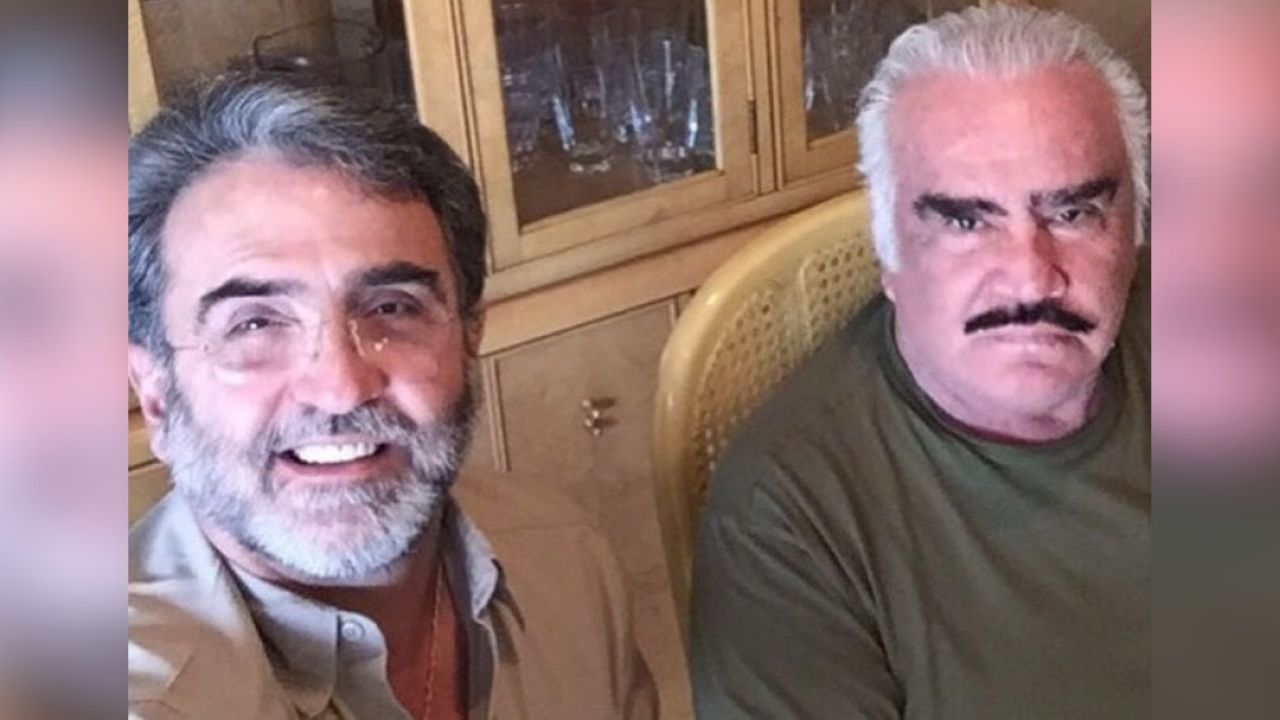 Vicente Fernández Jr. llena de ternura al presumir a su nieto, el más pequeño de la dinastía