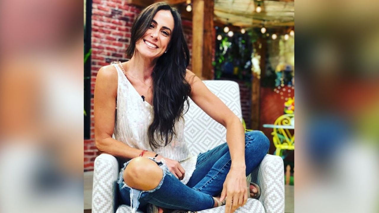 A sus 46 años, Paulina Mercado hace temblar el foro de ‘Sale el Sol’ con su belleza