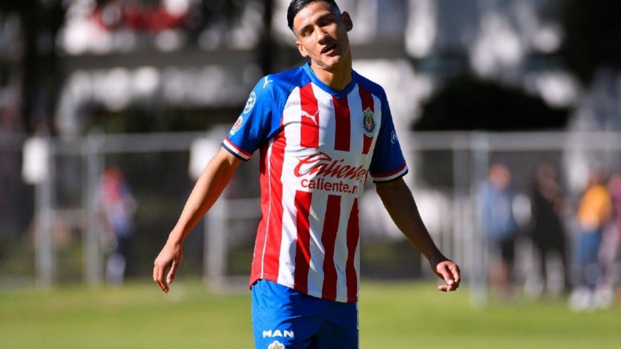 Uriel Antuna es otro de los positivos a coronavirus en las Chivas