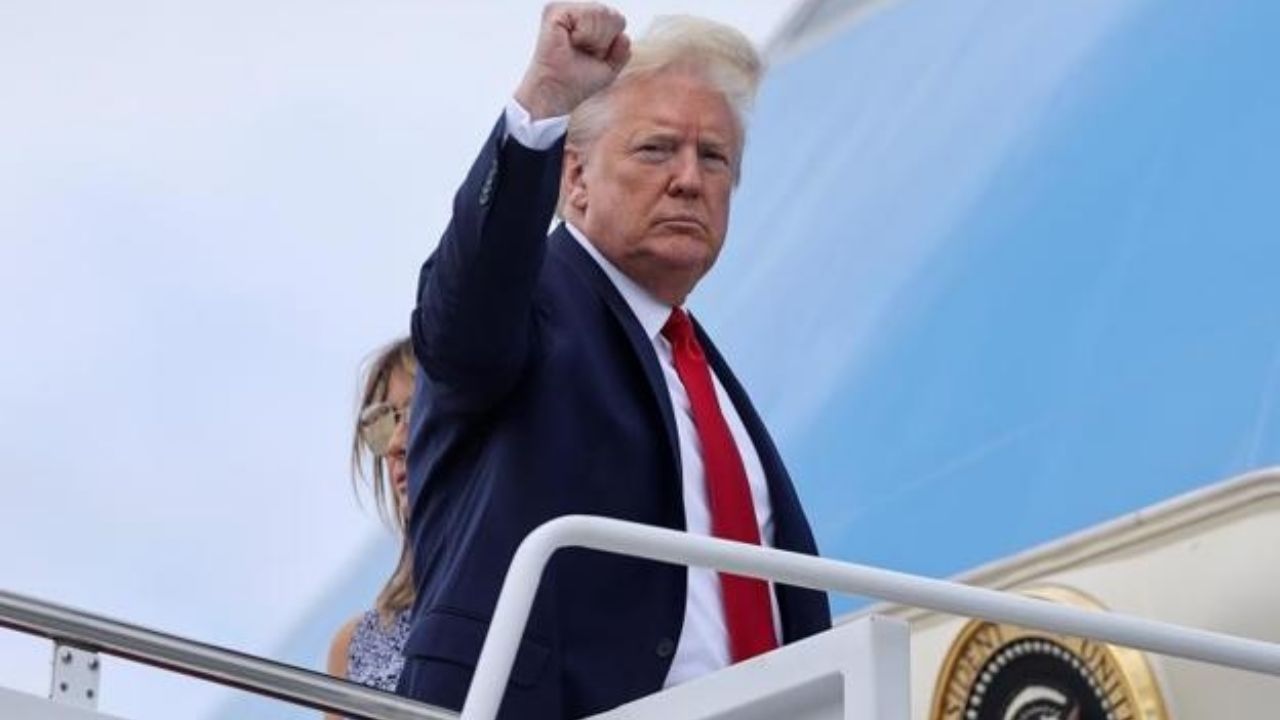 “Recuerden a su presidente favorito”: Trump festeja que baja el precio de los fármacos