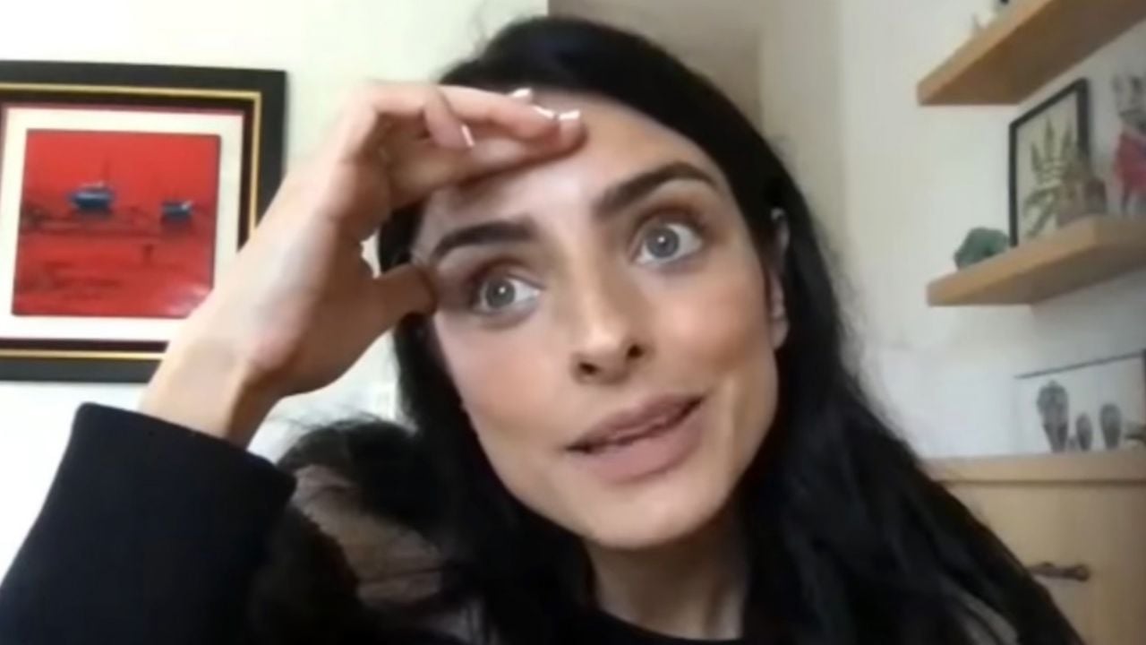 ¿Malhumorada? Aislinn Derbez saca su lado de madre impaciente en video