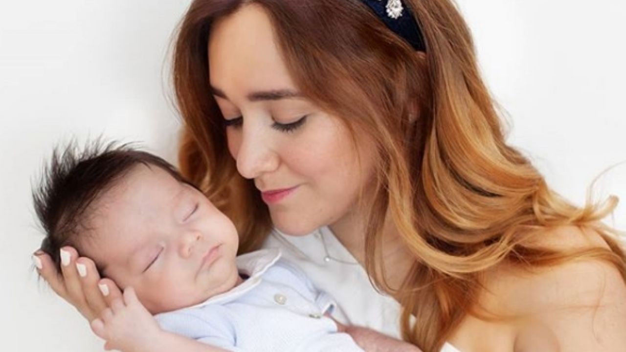 Bebé de Sherlyn enternece las redes al ‘bailar’ y hacer popular reto de TikTok