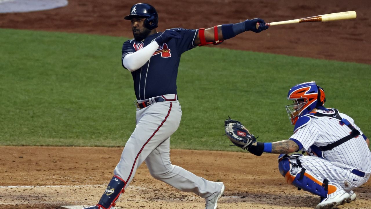 Festín en Nueva York; Bravos pegan 17 hits para apalear a los Mets