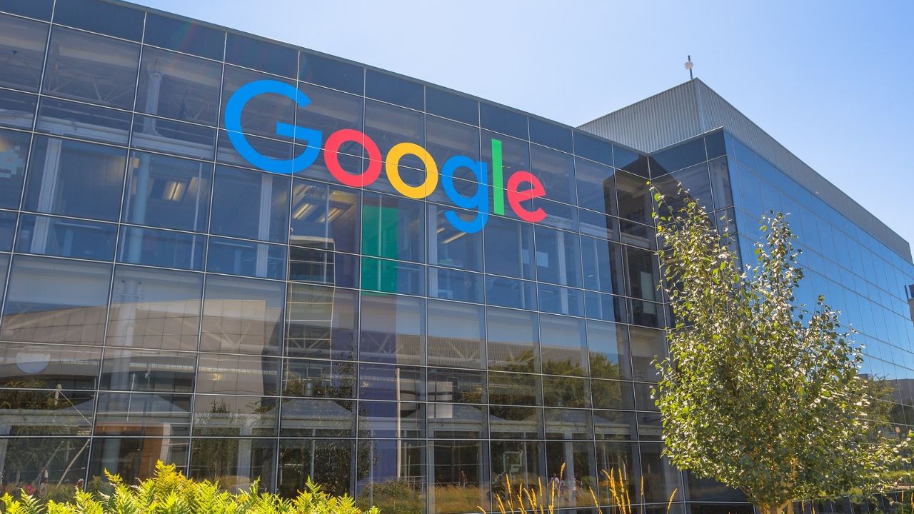 Google extiende el home office para 200 mil empleados hasta el 2021