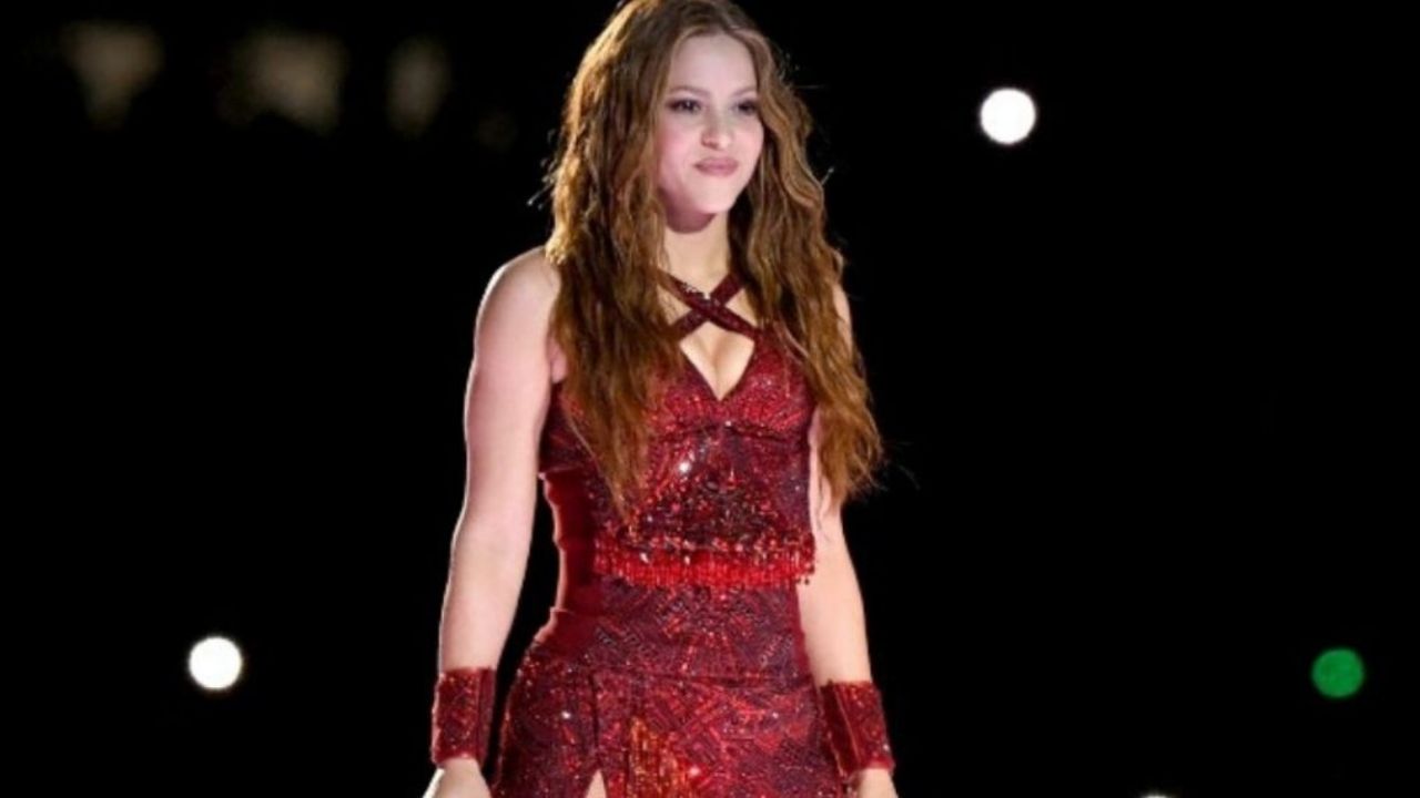 Shakira subasta la chamarra que usó en el Super Bowl por una buena causa; busca erradicar el hambre