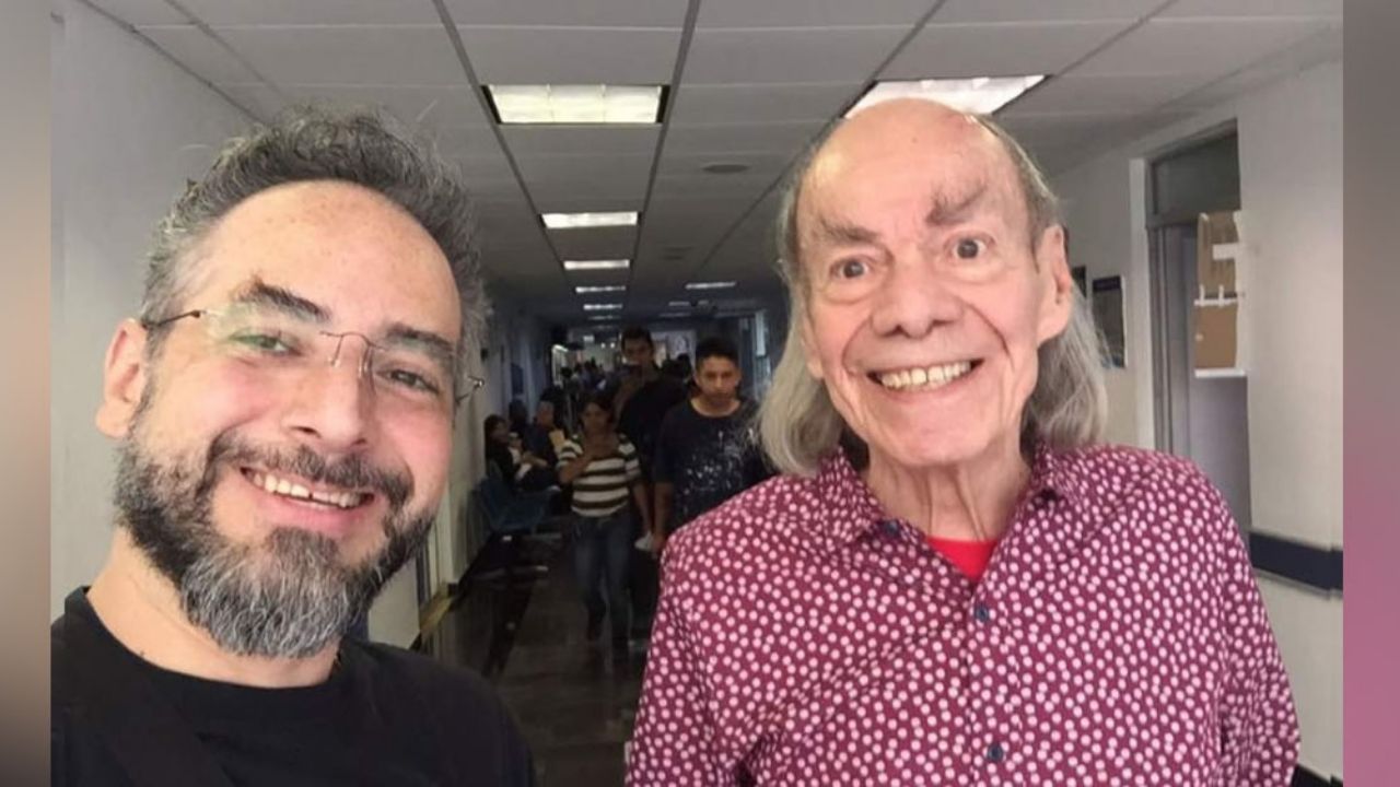 Nieto de ‘El Loco’ Valdés rompe en llanto al revelar que su abuelo se encuentra delicado de salud