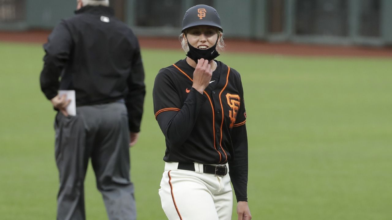 Alyssa Nakken, orgullosa de tener un lugar en la historia de Grandes Ligas