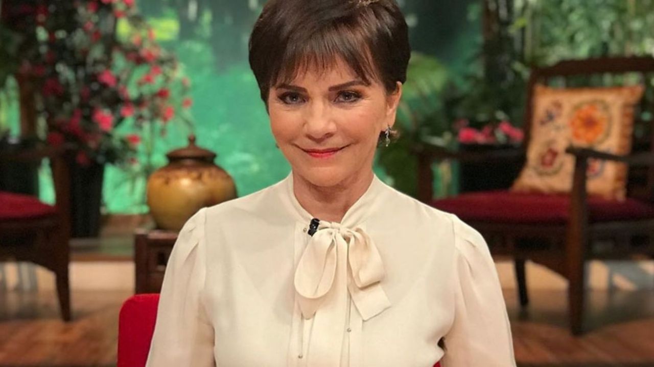 “Se ahogará con su veneno”: Critican a Pati Chapoy por posar con cubrebocas