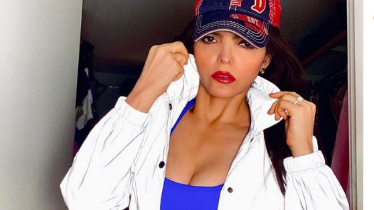 Ana Bárbara roba suspiros al presentarse en ‘TMT’ con infartante ‘outfit’ de lentejuelas